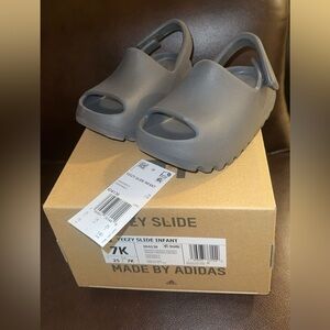 Yeezy slide infant